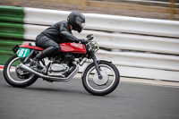 Vintage-motorcycle-club;eventdigitalimages;mallory-park;mallory-park-trackday-photographs;no-limits-trackdays;peter-wileman-photography;trackday-digital-images;trackday-photos;vmcc-festival-1000-bikes-photographs